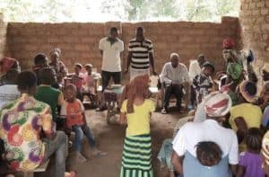 Read more about the article 말라리아 프로젝트 마을에서 일어난 놀라운 은혜